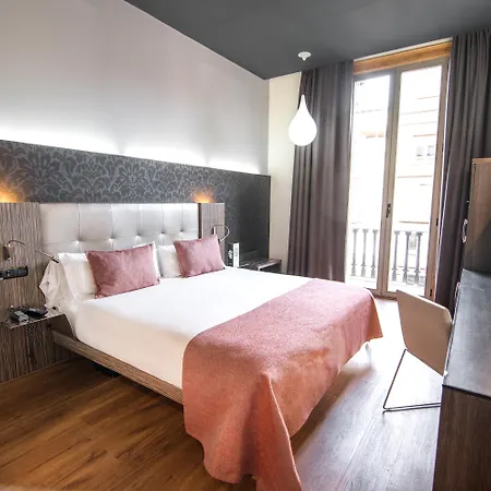 Petit Palace Museum 4*