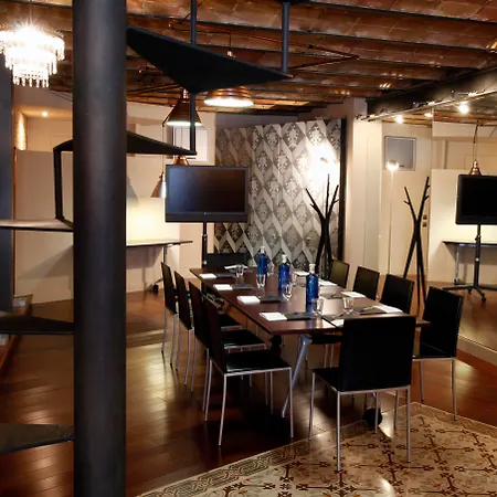Hotell Emilia 4*