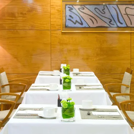 Nh Eixample Hotel 3*