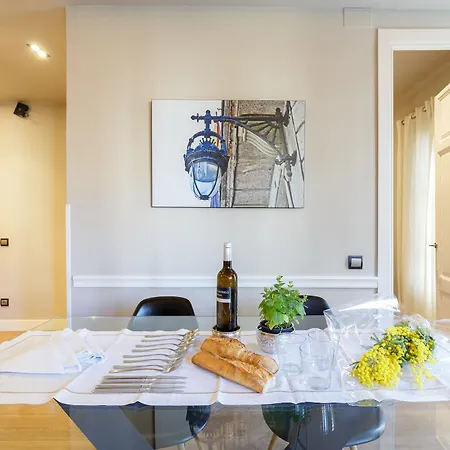 Ainb Eixample-miro Appartement *