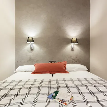 Ainb Eixample-miro Appartement
