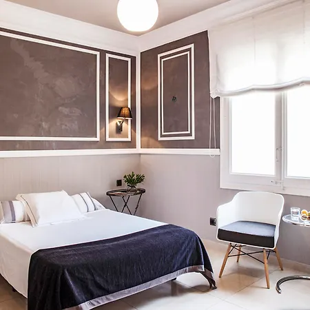 Ainb Eixample-muntaner Hotell 2*