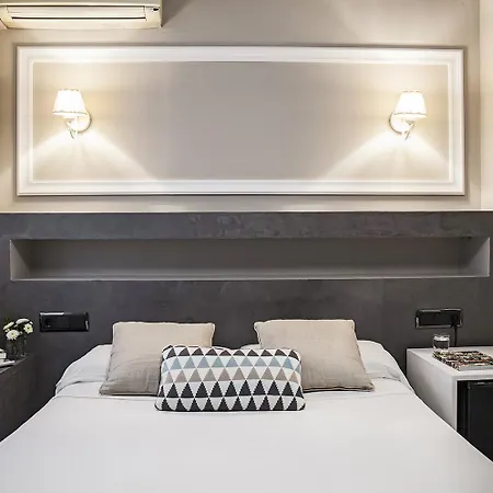 Ainb Eixample-muntaner Hotell Barcelona