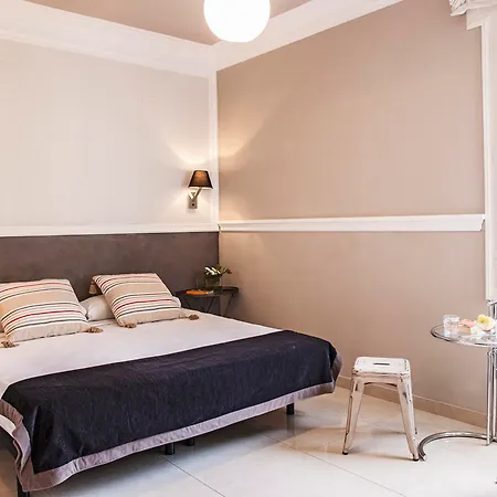 Ainb Eixample-muntaner Hotell 2*