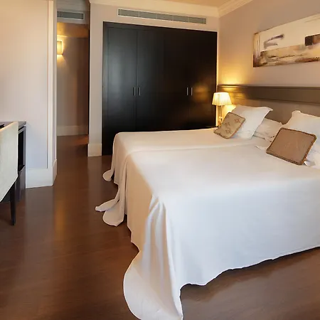 Condado 3*