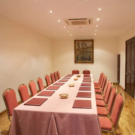 Отель Gaudi 3*