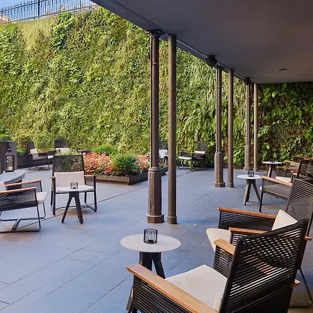 H10 Urquinaona Plaza (adults Only)