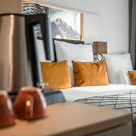 Hotel Leonardo Royal Fira