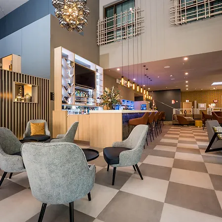 Hotel Leonardo Royal Fira