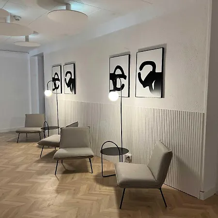 The Mo Gotic Hotel *