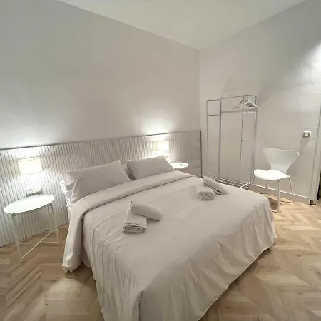 The Mo Gotic Hotel *