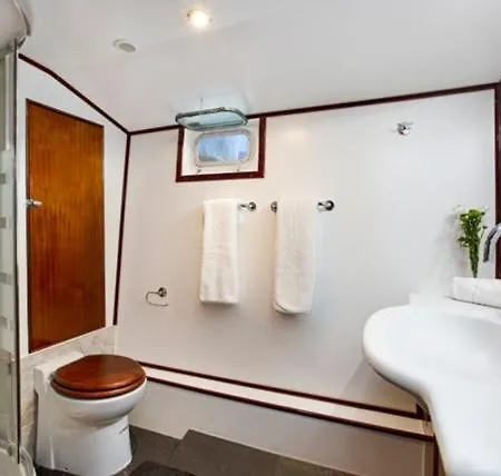 Charming Boat In Barcelona - Perfect Getaway Bateau-hôtel Sant Adrià de Besòs