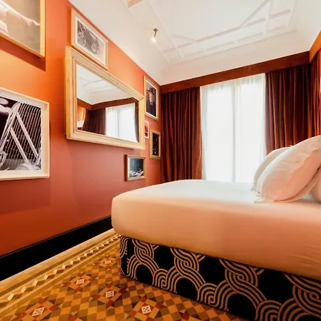 Hotel One Shot Arago 3*