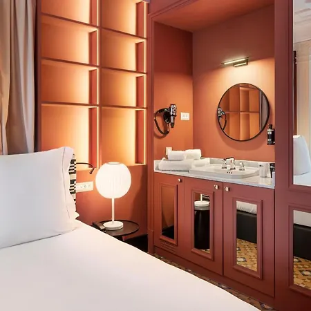 Hotel One Shot Arago 3*