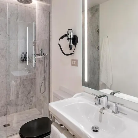 One Shot Arago Hotel Barcelona