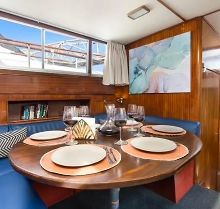 Bateau-hôtel Charming Boat In Barcelona - Perfect Getaway *