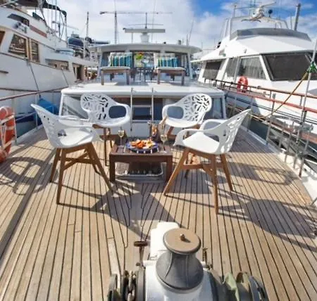 Bateau-hôtel Charming Boat In Barcelona - Perfect Getaway *