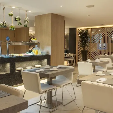 Hotel Ilunion Auditori 3*