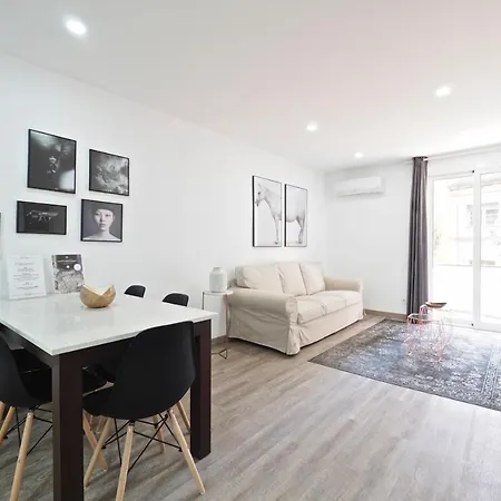 The White Flats Les Corts Barcelona