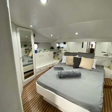 Barco Muy Romantico Con Parking! Hotel na wodzie