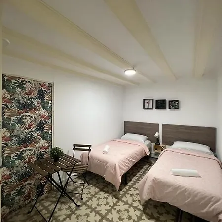 Sleep In Gothic Bcn