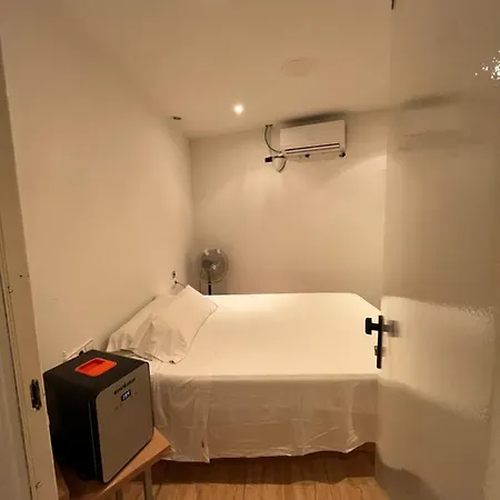 Kanei Guest house Barcelona