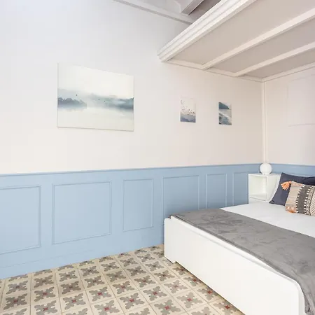 Luxurious-historical With Terrace * Barcelona