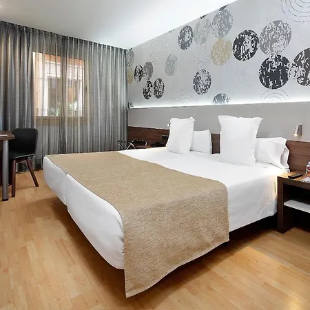 Hotel Hcc Montblanc 3*