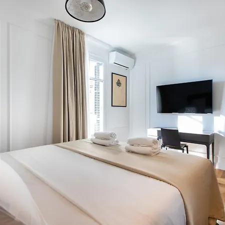 Majestic 4br/4bath In Sagrada Familia Area Barcelona