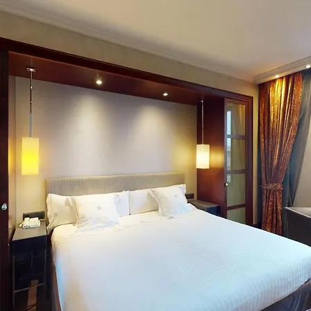 Center Hotell 4*