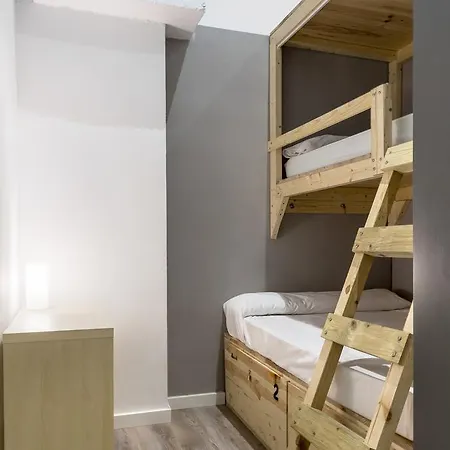 Ant Auberge de jeunesse *