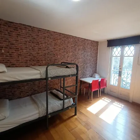 Diagonal House Hostel *