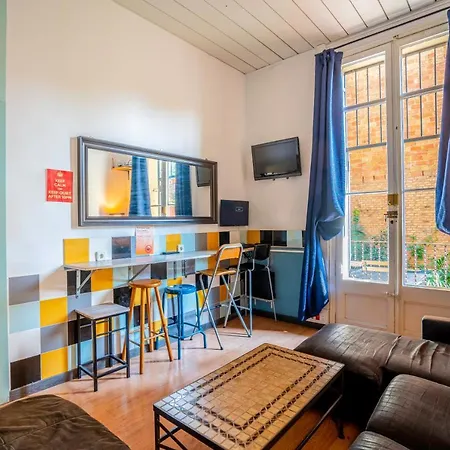 Casa Barcelo Hostel