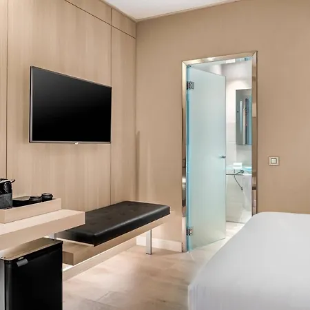 Hotel Ac Irla By Marriott 3*