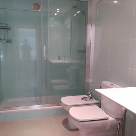 Luxury Flat, 3 Bedrooms, 2 Bathrooms And Swimming Pool Next To The Beach!! * Sant Adria de Besos