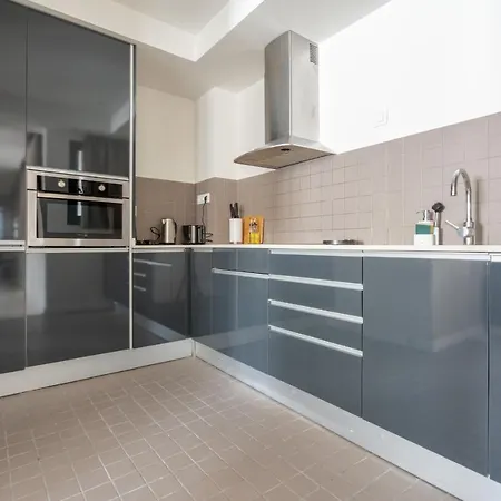 Limehome Rector Triado