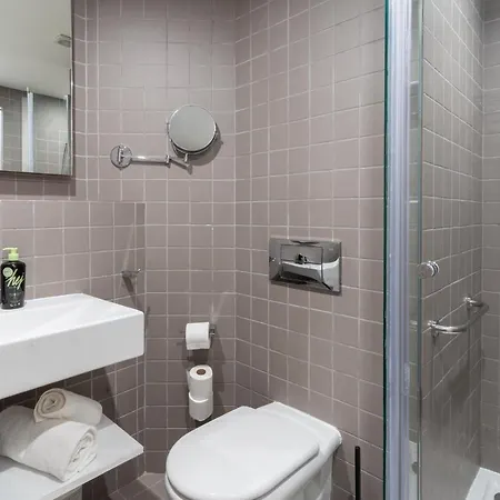 Limehome Rector Triado Apartamento
