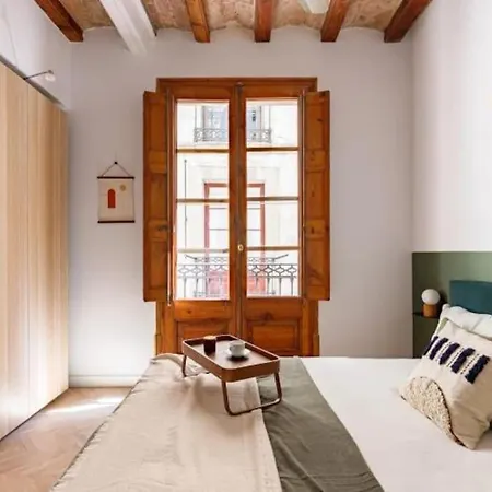 Spacious In The Gothic Barcelona
