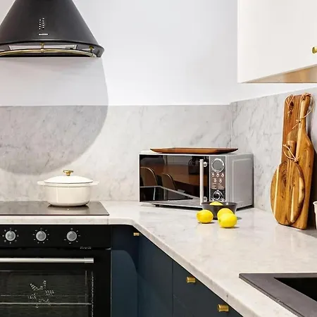 Spacious In The Gothic Barcelona