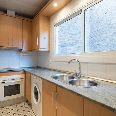 Bebarceloner Poble Nou - 2 Bedroom Lägenhet *