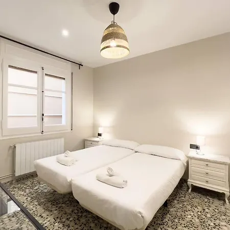 Apartment Bebarceloner Eixample - 3 Bedrooms Barcelona