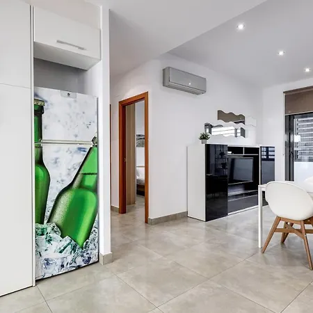 Urban Flats Vallirana Apartman *