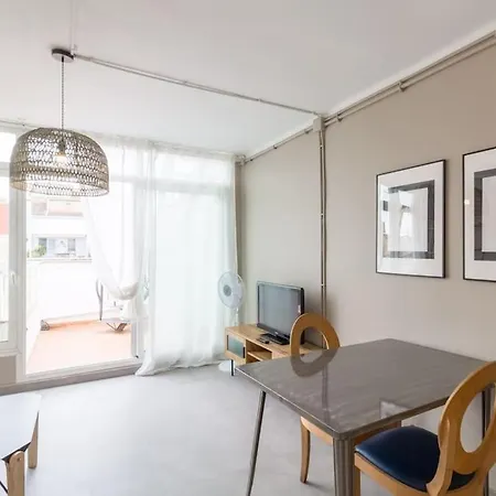 Bebarceloner Sant Andreu - Attic With Terrace شقة برشلونة