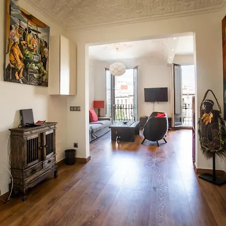 41ari1045- Fantastic And Super Spacious 3bed In The Center Lägenhet *