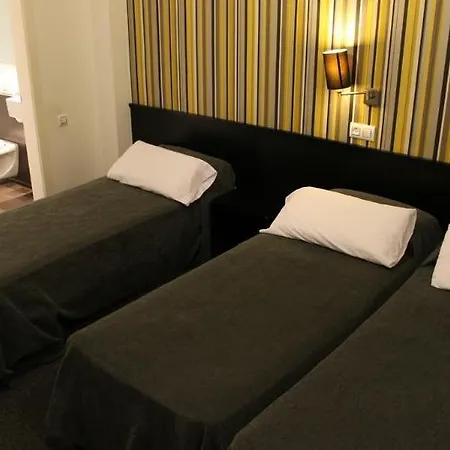 Casa Trafalgar Hotel *