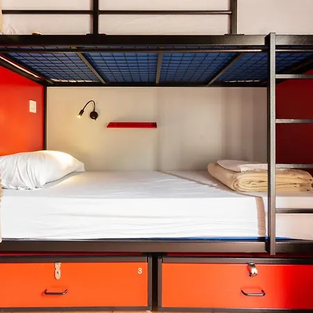 Mambo Tango Hostel *