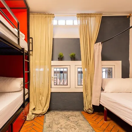 Mambo Tango Hostel