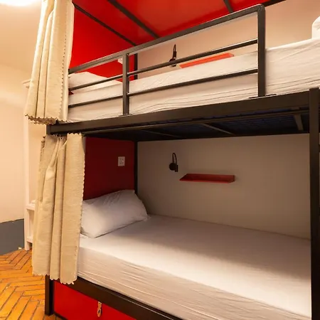 Mambo Tango Hostel *