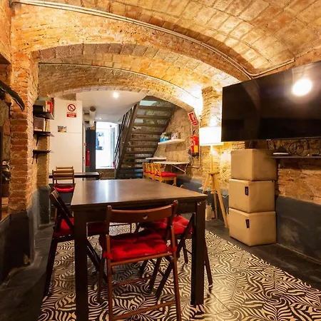 Mambo Tango Hostel Barcelona