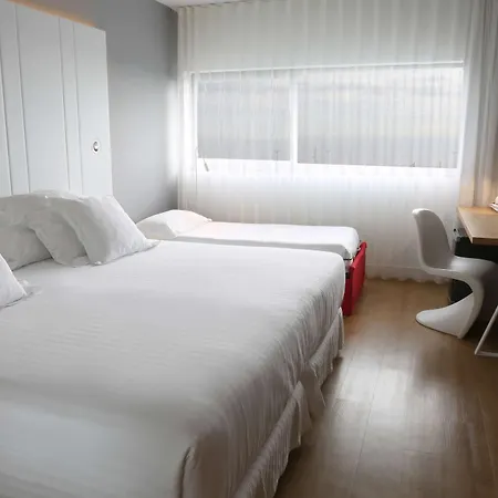 Hotel Occidental Atenea Mar - Adults Only Barcelona